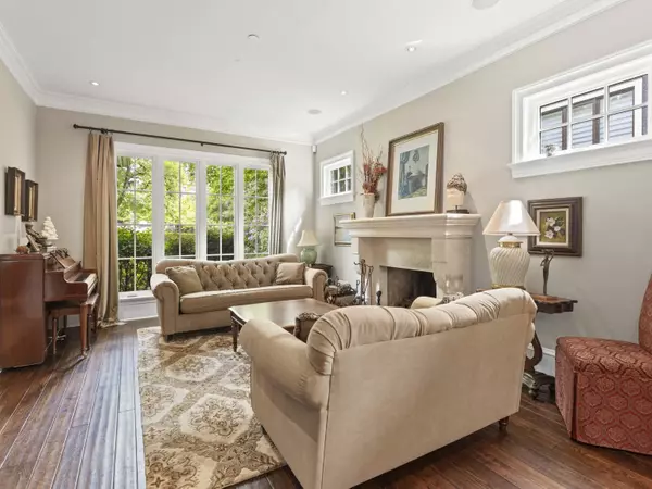 Vancouver, BC V6N 1Y2,5559 Alma ST