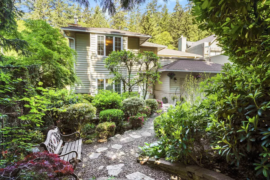5885 Nancy Greene WAY, North Vancouver, BC V7R 4W6