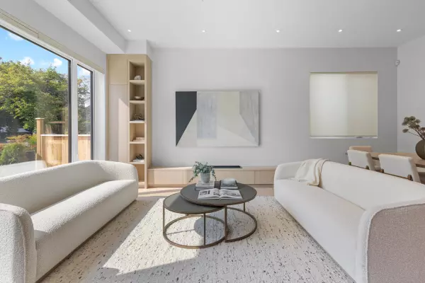 Vancouver, BC V5V 2L9,1243 E 27th AVE #1