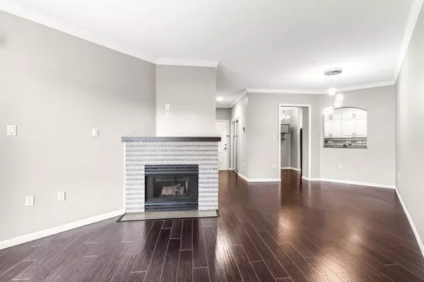Richmond, BC V6Y 3Y7,8975 Jones RD #220