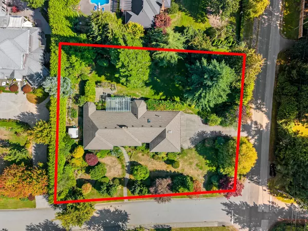 Surrey, BC V4P 2B5,3222 137a ST