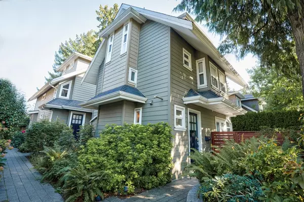 1626 St. Andrews AVE, North Vancouver, BC V7L 3L6