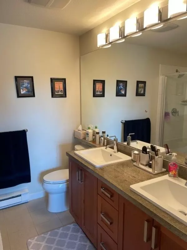 North Vancouver, BC V7J 0A5,774 Orwell ST
