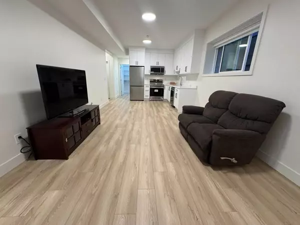 Pitt Meadows, BC V3Y 1X6,18968 119 Ave #Suite