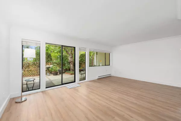 Burnaby, BC V5A 1R2,7307 Montecito DR #2