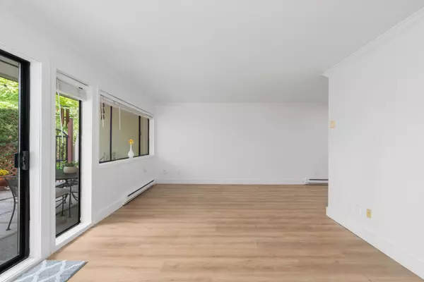 Burnaby, BC V5A 1R2,7307 Montecito DR #2