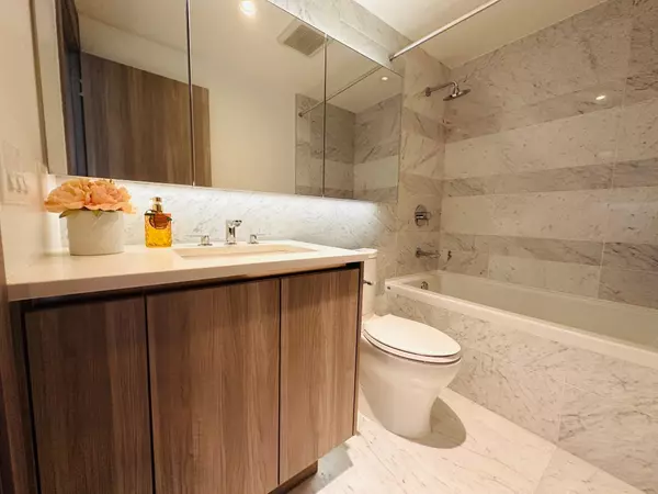 Burnaby, BC V5C 4A8,4730 Lougheed HWY #1009
