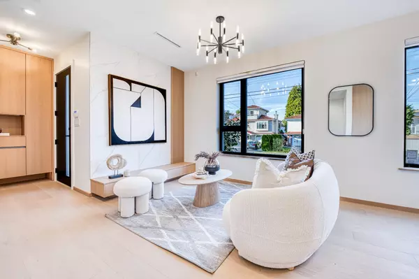 Vancouver, BC V5X 1N9,968 E 55th AVE #1