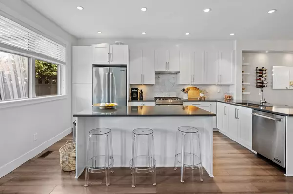 Surrey, BC V3Z 0V8,16447 24 AVE