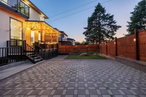 Surrey, BC V3S 1N7,18065 58a AVE