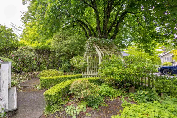 Vancouver, BC V6K 2X8,3012 W 14th AVE