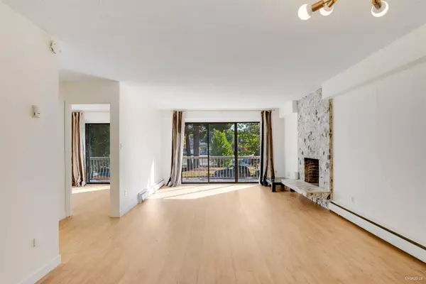 Vancouver, BC V6R 2E2,4565 W 9th AVE