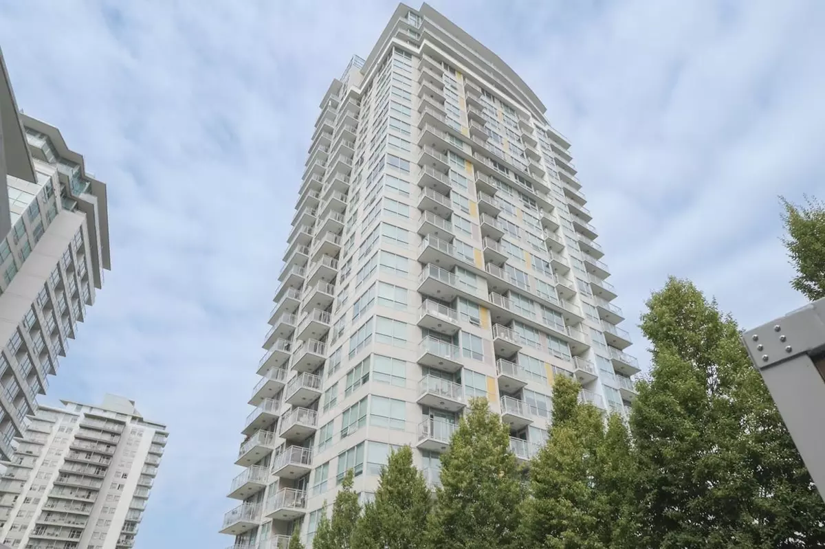 North Vancouver, BC V7L 0E6,125 E 14th ST #810