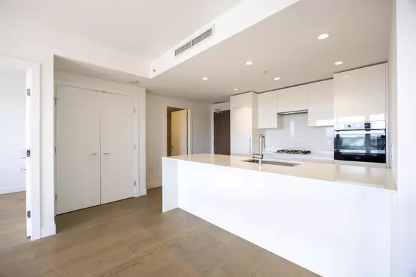 Richmond, BC V6X 1B7,5788 Gilbert RD #1609