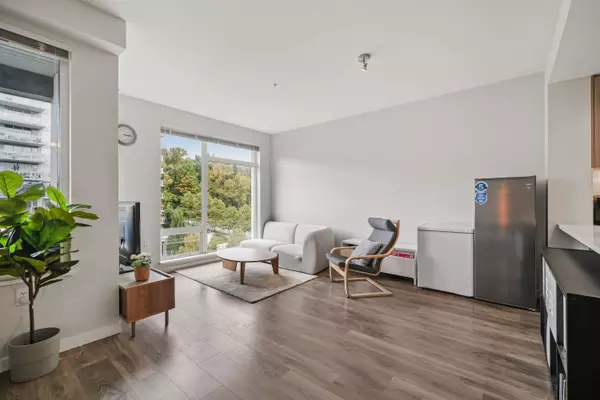 Vancouver, BC V5S 0G2,3289 Riverwalk AVE #510