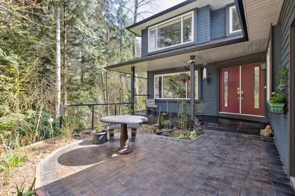 North Vancouver, BC V7G 2P1,1501 Ostler CT