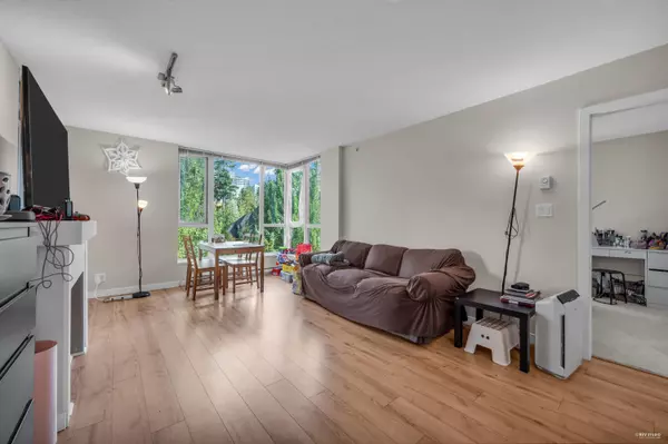 Coquitlam, BC V3B 0A7,1178 Heffley CRES #303