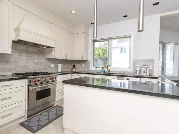 West Vancouver, BC V7T 1Y8,1361 Inglewood AVE