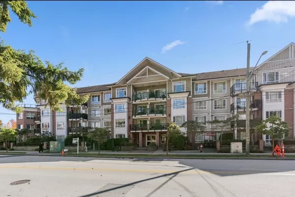 Surrey, BC V3R 6A3,14960 102a AVE #403