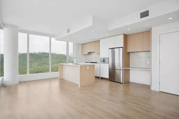Coquitlam, BC V3J 0K7,567 Clarke RD #4201