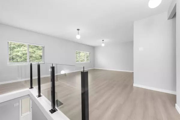 Vancouver, BC V5P 1B9,2062 E 35th AVE