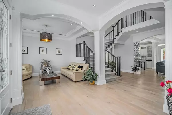 Burnaby, BC V5G 1W3,5506 Kincaid ST