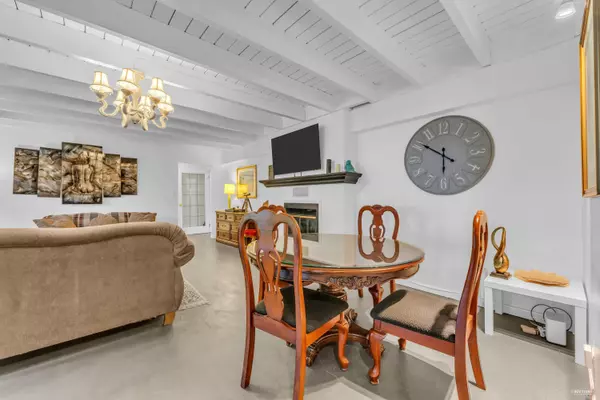 West Vancouver, BC V7T 2H5,1372 Ottawa AVE