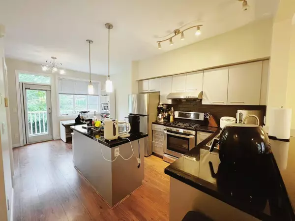 Richmond, BC V6Y 2E8,8080 Francis Road #13