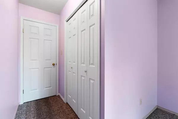 Abbotsford, BC V2S 6S6,32823 Landeau PL #306