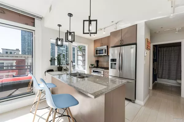 Vancouver, BC V6E 0A7,1211 Melville ST #702