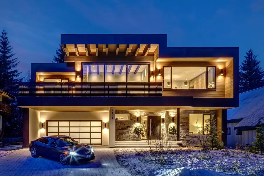 7313 Toni Sailer LN, Whistler, BC V8E 0E3