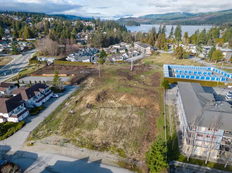 5634 Trail AVE, Sechelt, BC V0N 3A0