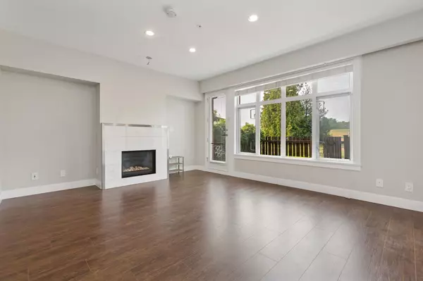 Vancouver, BC V6M 2W1,5977 Oak ST