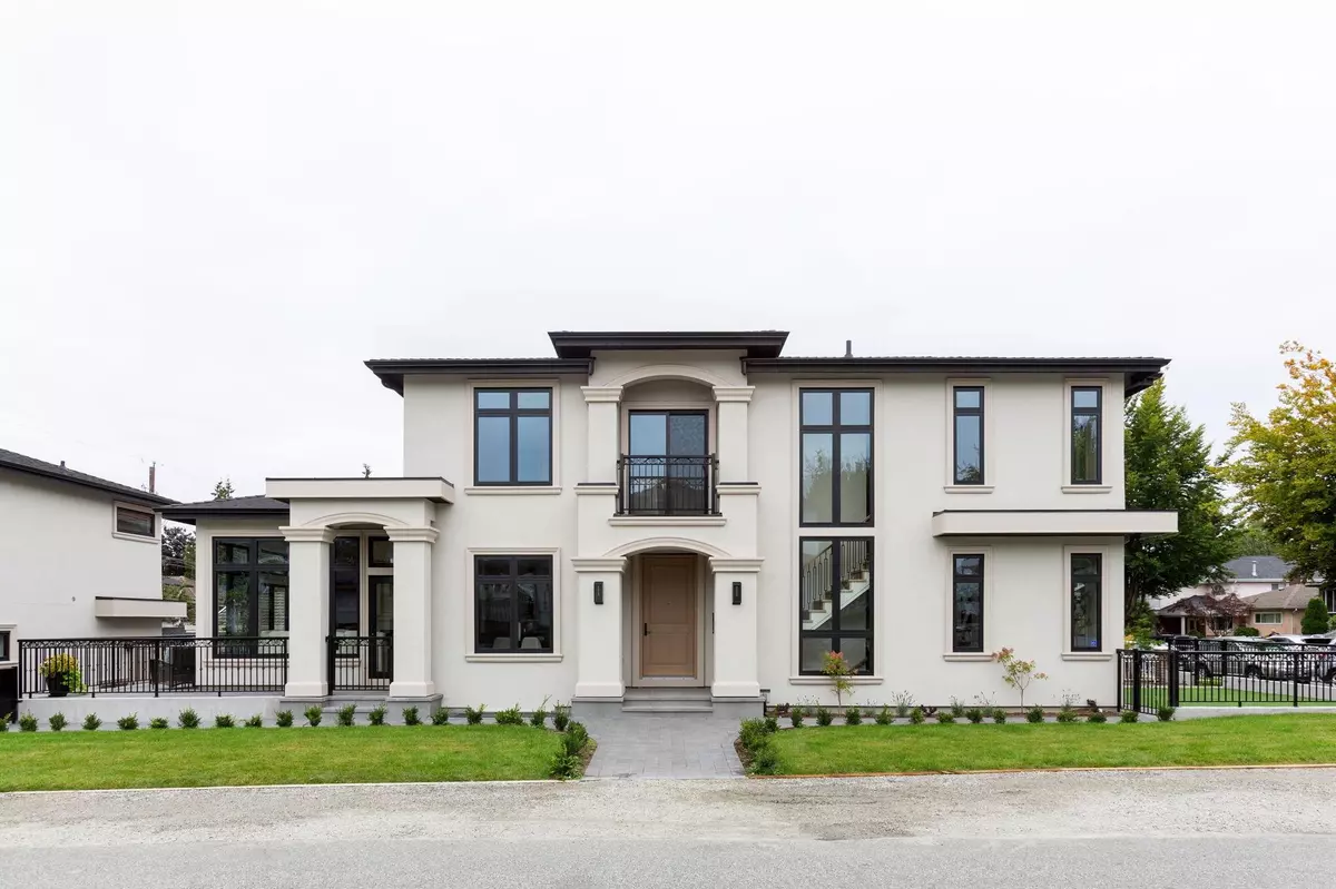 Burnaby, BC V5C 2X4,811 Madison AVE