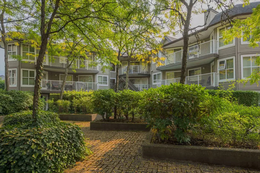 15120 108 AVE #105, Surrey, BC V3R 0T7