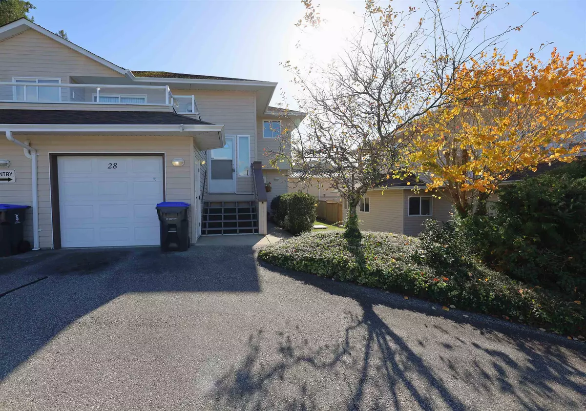 Sechelt, BC V0N 3A3,5610 Trail AVE #28