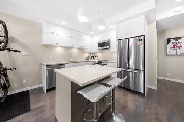 Squamish, BC V8B 0C4,38033 Second AVE #411