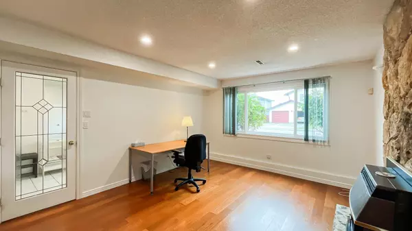 Richmond, BC V7E 4S4,10531 Hollybank DR