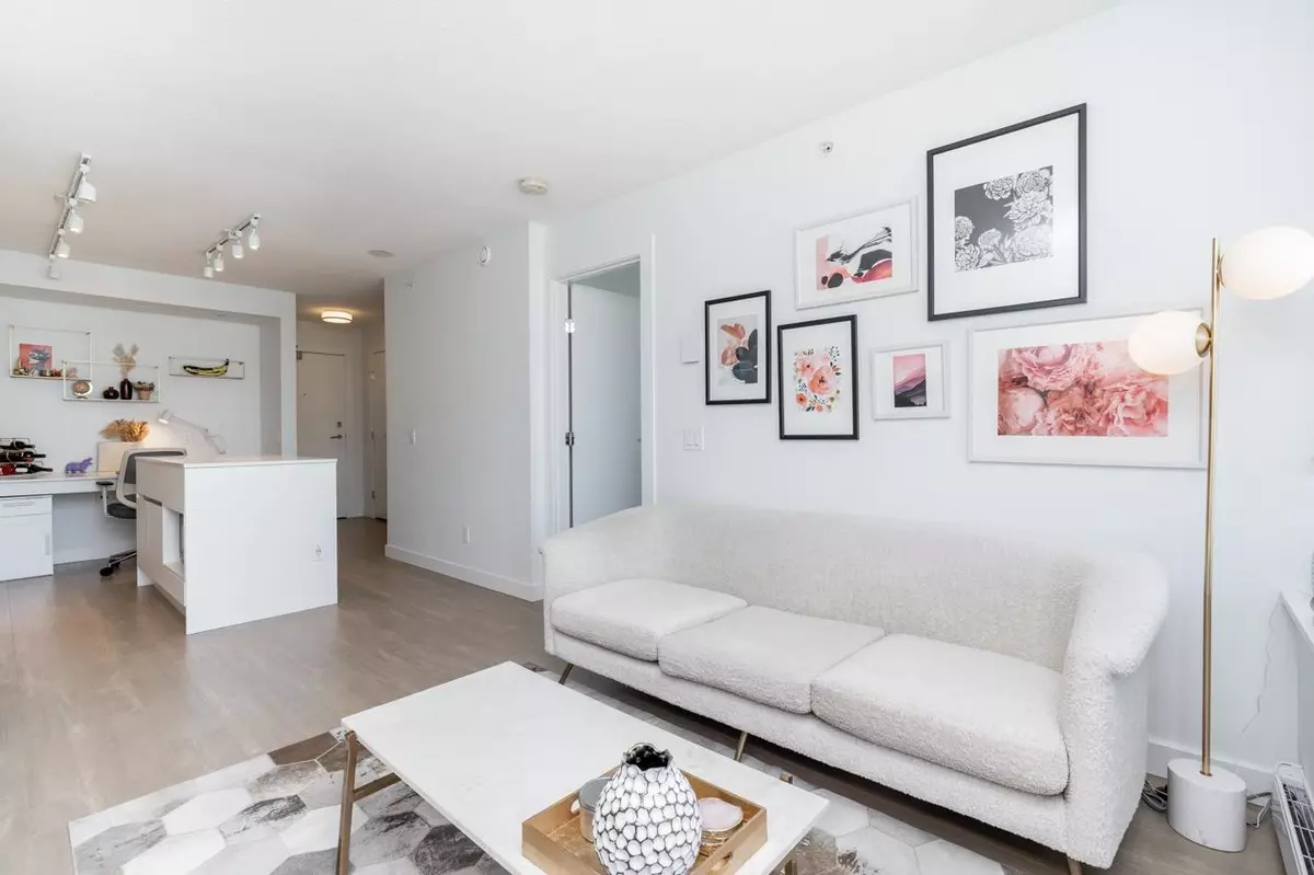 New Westminster, BC V3M 0L4,908 Quayside DR #2810