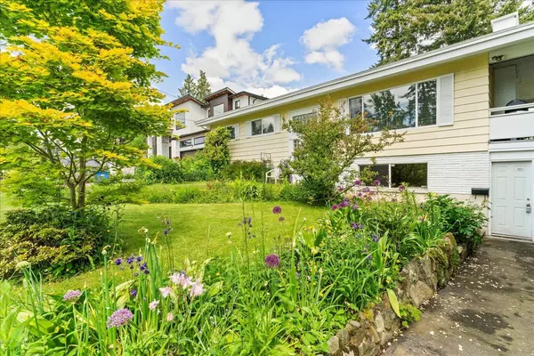 Abbotsford, BC V2T 3L5,2512 James ST