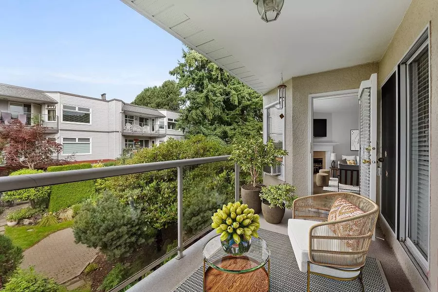1225 Merklin ST #407, White Rock, BC V4B 4B8