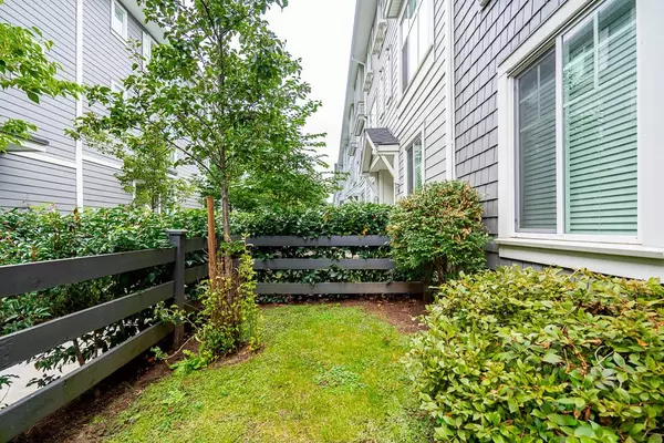 Surrey, BC V4N 6W2,15850 85 AVE #43