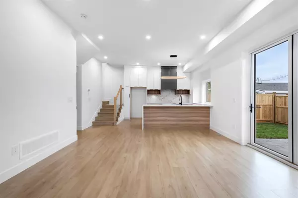 Vancouver, BC V5K 4A1,1160 Rossland ST #2