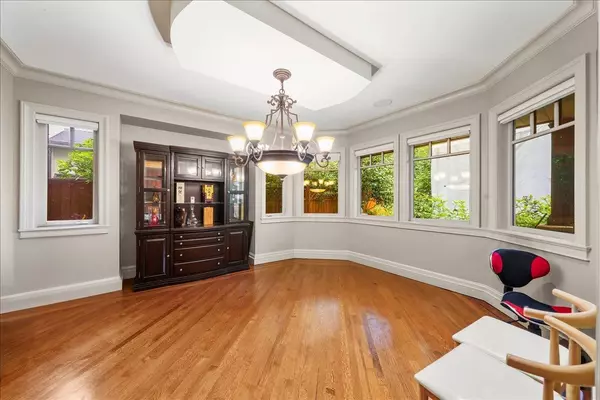 Delta, BC V4M 1B4,5085 1 AVE