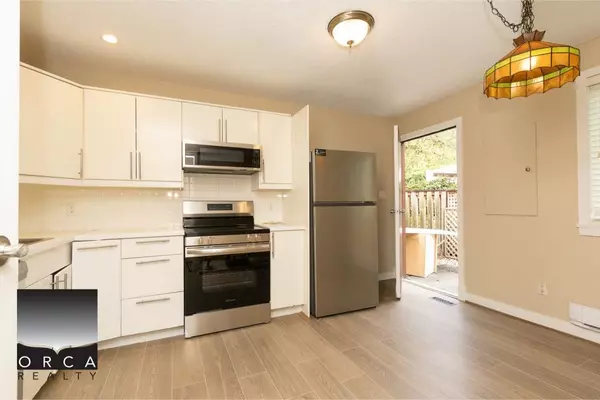 North Vancouver, BC V7M 2L4,2305 Western AVE