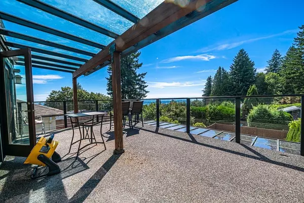 North Vancouver, BC V7N 1V7,3435 St. Georges AVE