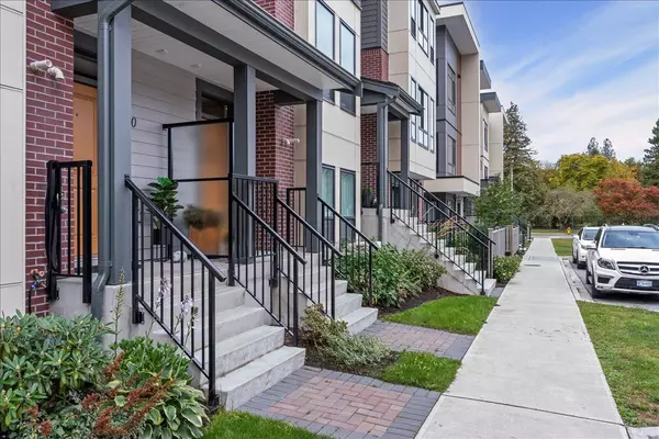Chilliwack, BC V2R 6E9,45500 Campus DR #10