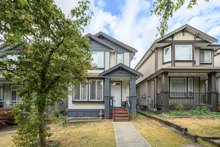 24113 102 AVE, Maple Ridge, BC V2W 2A2