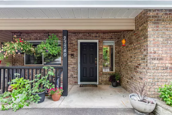 Maple Ridge, BC V2W 1N4,27740 Sayers CRES