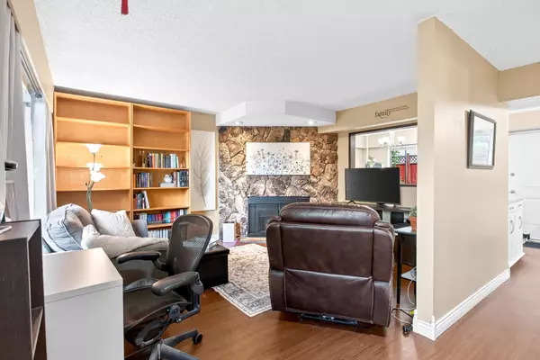 Coquitlam, BC V3J 4L9,830 Ingersoll AVE